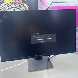 Dell P2419H — практичний 23.8-дюймовий монітор для роботи, навчання та повсякденного використання