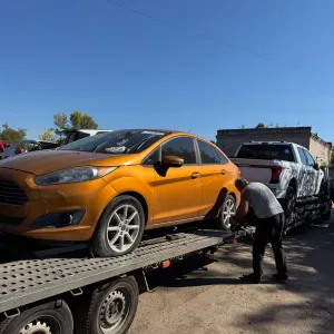 Ford Fiesta передний бампер США оригинал бампер оригінал