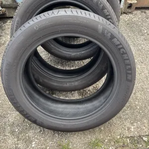 Як нові літні шини Michelin Primacy 4 235 50 R19 Kia Sportage Hyundai Tucson Volkswagen Tiguan Skoda Kodiaq Volvo XC40 Jeep