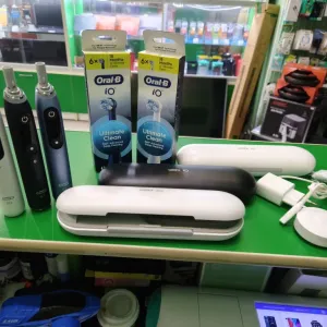 Електрична щітка Oral B IO9