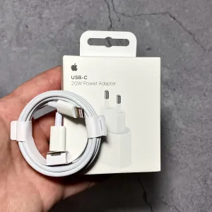 Швидка зарядка 20W для iPhone • Оригинал ОЕМ • Блок + кабель Lighting 1M