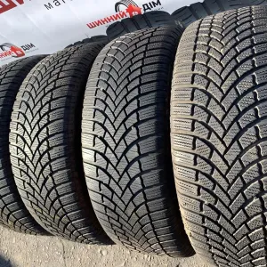 Шини 235/60 R18 пара Bridgestone 6,8-7мм, зима