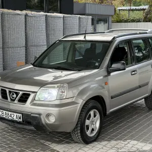Продам Nissan X-Trail 2.2 турбодизель в хорошем состоянии