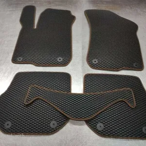 Коврики в салон Toyota RAV-4 Camry Corolla Land Cruiser Avensis Highla