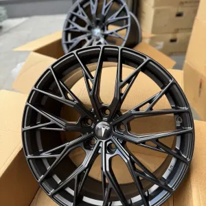 Диски Нові R19/5/120 TESLA Model S . В Наявності .