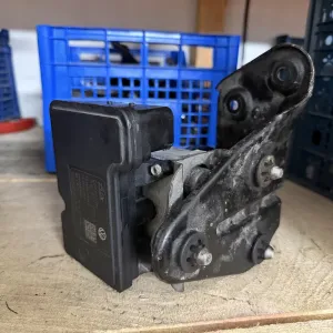 Блок ABS Volkswagent T5 7H0907379P