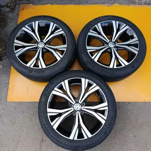 Колеса в зборі диски з гумою 235 45 R18 Volkswagen Passat b8 b9 2019-2024 USA пасат пассат б8 б9 диск шина резина титанові диски 561601025AD