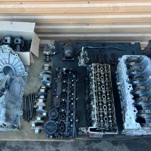 Головка BMW X5 E70 F10 N57 ТНВД N57D30A 3.0dX 4.0dX Поршень Шатун Поддон N57D30B Блок