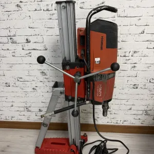 Професійна алмазна бурильна установка Hilti DD 350-CA на оригінальній станині Hilti DD-HD 30