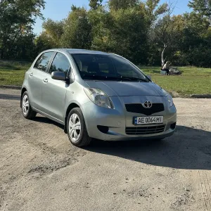 Продам Toyota Yaris
