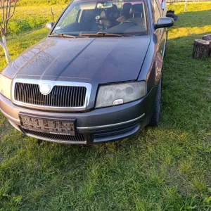 Шкода Суперб 1 кузов капот передок Skoda Superb 1 бампер фара