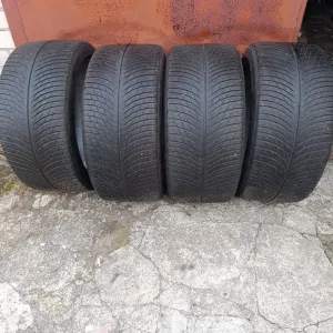 285/30 R22 Michelin Pilot Alpin 5