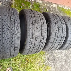 АВТОШИНИ КОЛЕСА 285/30/r21 ЗИМОВІ Gripmax 2016.р.в 6мм