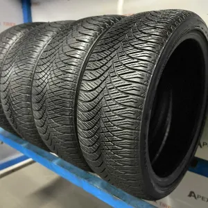 Продам комплект всесезонних шин Goodride 225/40 R18 225*40 R18 20001854