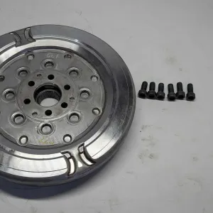 Маховик Volkswagen Passat B8 04E105266P 1.4 Гибрид Гібрид Коробка передач робот SCB Фольксваген Пассат Б8 Пасат Б8