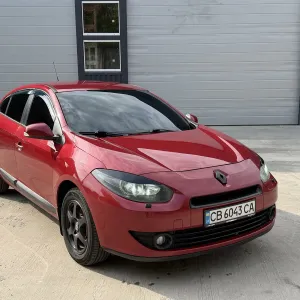 Рено Флюенс 2012 рік, 1.6 газ/бензин, Автомат, Обмін