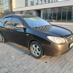 Hyundai Elantra 2.0 газ