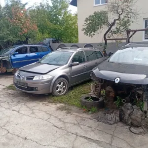 бампер Рено Меган сценік 2 запчастини шрот