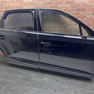 Двері Audi SQ7 4M передні або задні праві ліві разборка