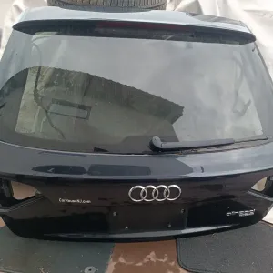 Ляда в зборі кришка багажника кляпа розборка Ауді А4 B8 Allroad  14 р