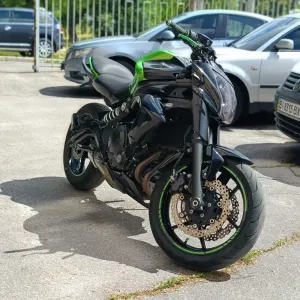 У Продажу Kawasaki EX 650FCF в гарному стані!