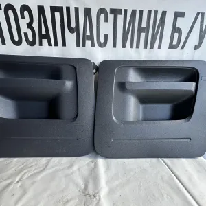 в наявності маємо карти бокових видвижних дверей на автомобіль Volkswagen Caddy