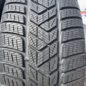 Шини нові 235/60 R17 Pirelli зима