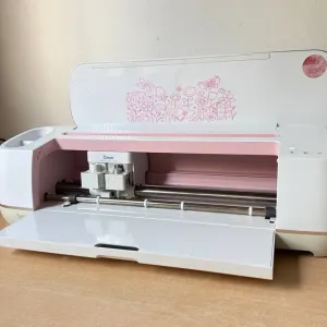 Ріжучий плотер Cricut Maker CXPL301
