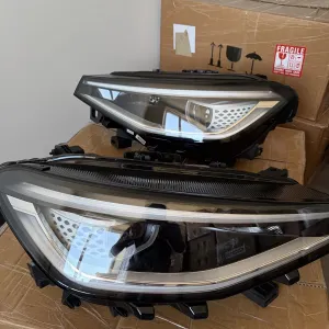 Volkswagen ID4 IQ Light передні фари 2020-2026