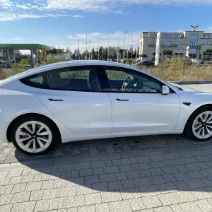 Tesla Model 3 Longe Range