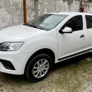 Продам кузов четверть крыло рено Логан