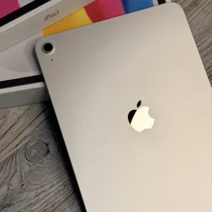 iPad 11 128 Gb WiFi Silver 440$