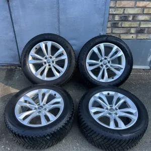 Колеса Audi R19 с зимней резиной Goodyear UltraGrip Ice Arctic SUV 255/55 R19