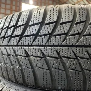 Шини б/у 195/65-15 Bridgestone lm 001