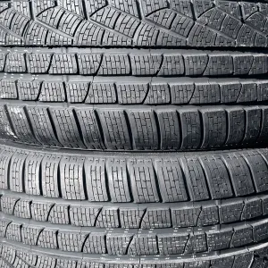 255 35 18 Pirelli Winter 240 SottoZero 2 RSC НОВІ 100% 2026 Шини Зима