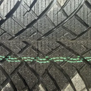 255/45/19 Nokian Hakkapeliitta R 5