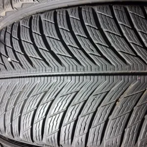 225/45 R18 Michelin Pilot Alpin 5 Шини б/у зима Комплект