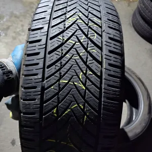 235/45R18 Tracmax All Season 23р