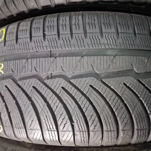 245/45 R18 Michelin Pilot Alpin 4 RUNFLAT