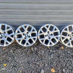 Комплект легкосплавних дисків Peugeot 4/108 R15