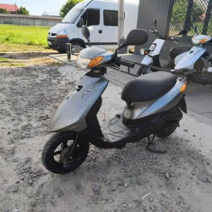 Yamaha Jog 39 з контейнера