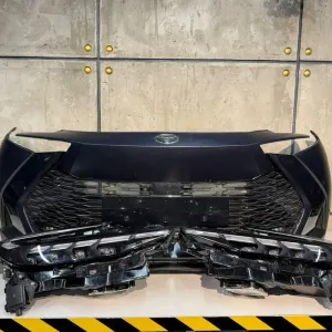 Toyota C-HR II 2024 2025 передній бампер в зборі + Full LED Adaptive LED фари оригінал Європа