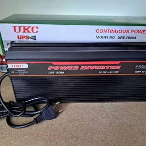 Преобразователь інвертор + зарядка 20А 12-220V 1800W Инвертор ИБП ДБЖ