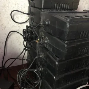 Джерело безперебійного живлення APC Back-UPS ES 550