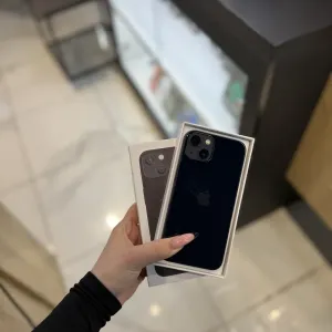 Used iPhone 13 256gb Midnight