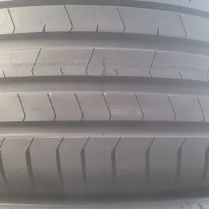 285 45 21 Pirelli P Zero PZ4 RSC*