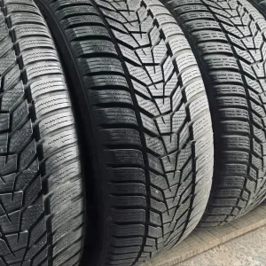 Резина R19 225/40 Hankook Winter IceptEvo 3 шини зимові комплект