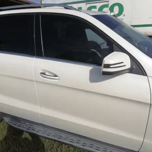 Двері передні праві Mercedes ML W166 799 розборка шрот запчастини A1667200205 A1667200205  Мерседес МЛ  W166 Дверь передняя правая
