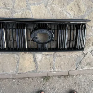 Решітка радіатора Toyota Land Cruiser Prado 150 17-24 решітка Тойота Прадо 150 2017-2024