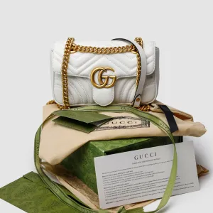Сумка жіноча Gucci Marmont Mini Shoulder Bag, Gold Hardware копія 1:1